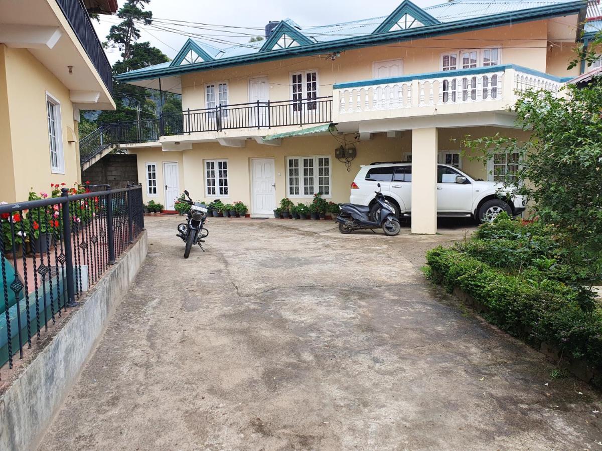 Hotel Ruchi House Nuwara Eliya Esterno foto